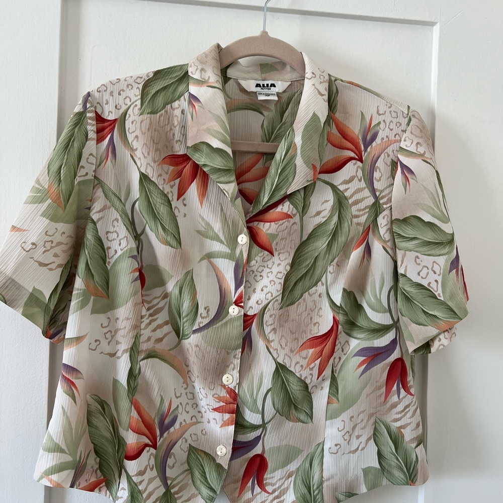 Alia petties size 14p gently used  bottom top
